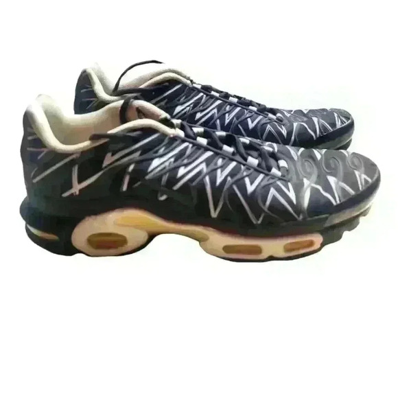 Nike Air Max Plus Tn ‘Black Shark’ sneaker sz 12 - Picture 4 of 8
